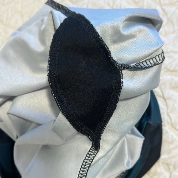 Onzie Camo Biker Shorts - Picture 5 of 5